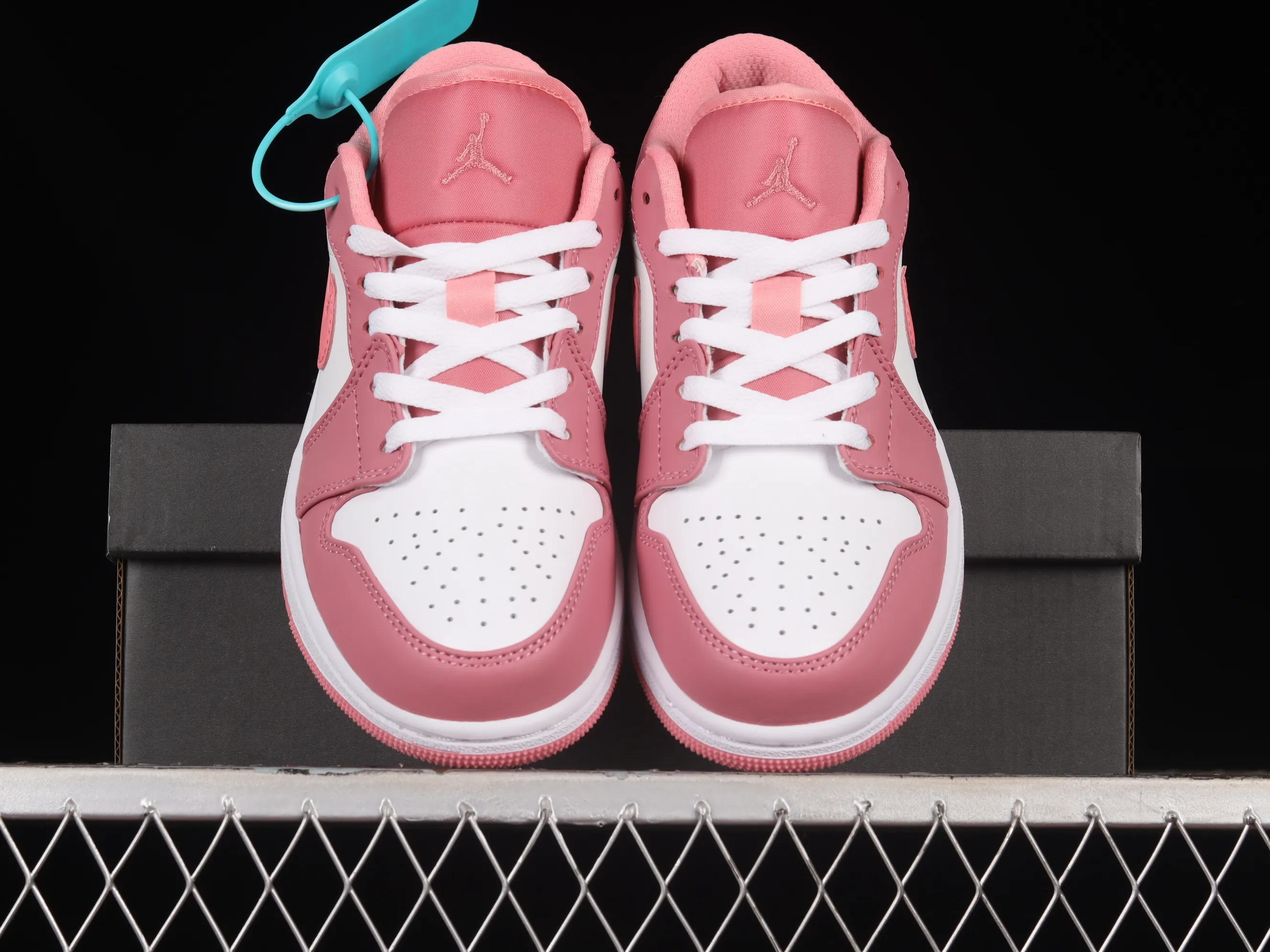 All categories Air Jordan Jordan series basketball shoes Air Jordan 1 Low Z version Air Jordan 1 Low "Desert Berry" AJ1 Joe 1 pink and white low-top cultural basketball shoes 553560-616